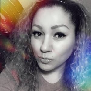 Meet your Posher, Claudia